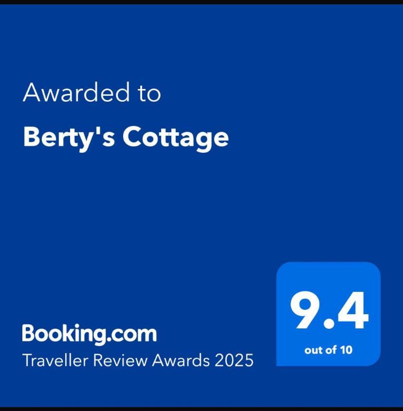 Berty'S Cottage 贾夫纳 外观 照片